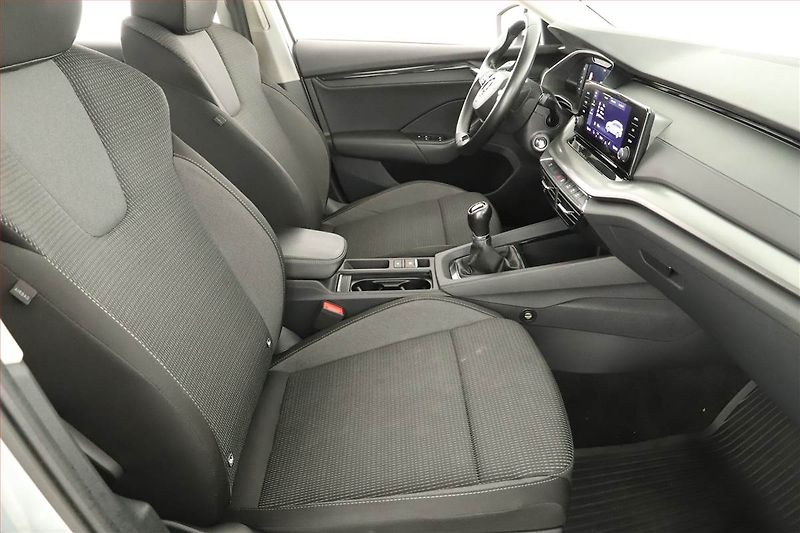 Škoda Octavia (2023) Ambition 2.0 TDI, ČR,1.maj - fotka 7 z 17
