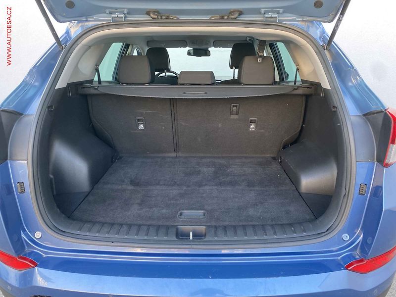 Hyundai Tucson (2015) 2.0CRDi 4x4, ČR, Navi, AC - fotka 7 z 20
