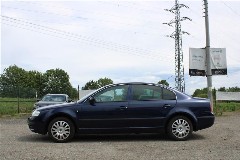 Škoda Superb 1,8 T  DIG.KLIMA, TAŽNÉ - fotka 8 z 22