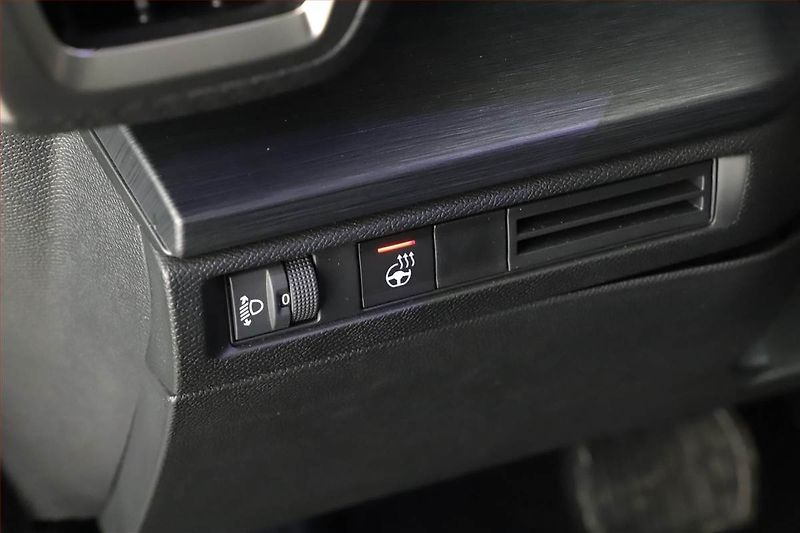 Citroën C5 X (2022) 1.2 PureTech - fotka 17 z 18