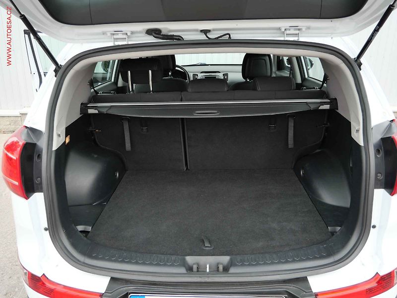 Kia Sportage (2013) 1.6 GDi, ČR - fotka 7 z 21
