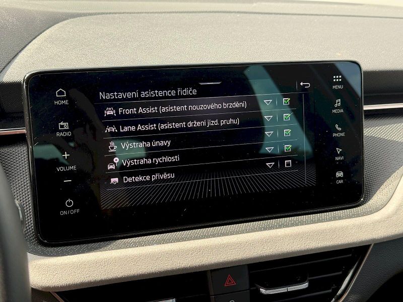 Škoda Scala (2025) 1.0 TSI 85 kW DSG TopSelection - fotka 19 z 25
