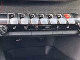 Peugeot 3008 (2020) 1.5 HDi, GT Line, AT, LED - náhled 14
