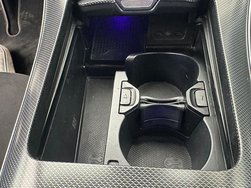 Mercedes-Benz Třídy C (2021) C200, 4MATIC, AMG, DPH - fotka 42 z 47