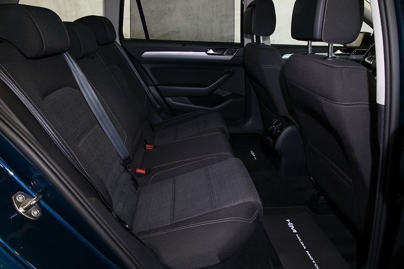 Volkswagen Passat 2.0TDI 110kW DSG ACC Kam Tažné - fotka 11 z 30