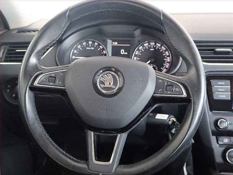 Škoda Octavia (2016) 1.6 TDI, Serv.kniha, Tempomat - fotka 15 z 19