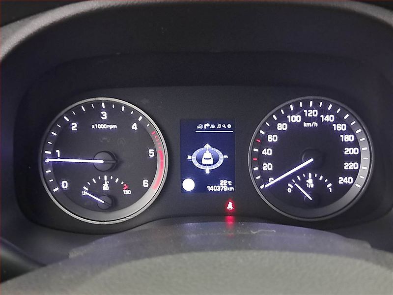 Hyundai Tucson (2016) 1.7 CRDi, Navi, Tempomat - fotka 11 z 21