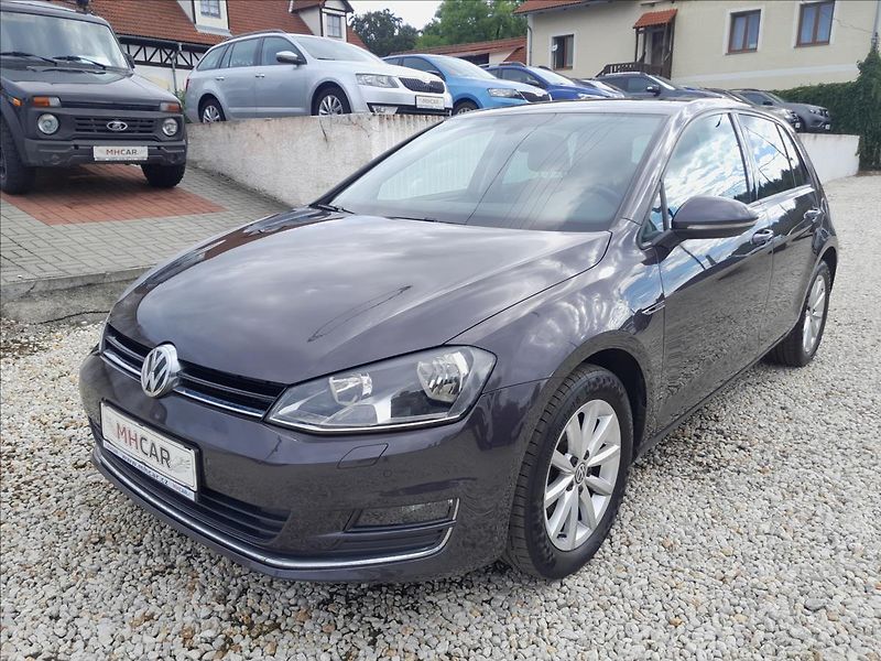 Volkswagen Golf VII 1,2 TSI 81kW LOUNGE - fotka 3 z 60