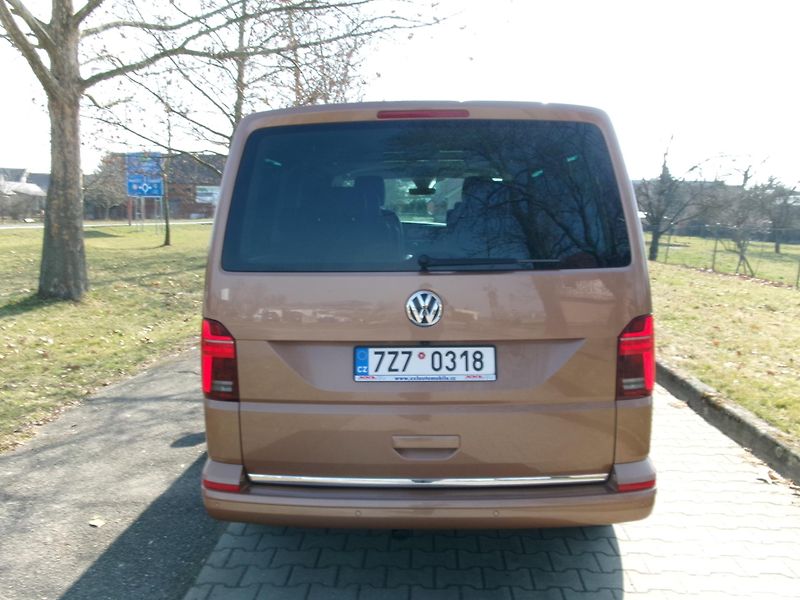Volkswagen Multivan (2020) 2,0TDI DSG NAVI AC BT  - fotka 5 z 40