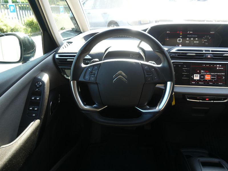 Citroën Grand C4 SpaceTourer (2022) 2,0 BlueHDi EAT8 - fotka 13 z 19