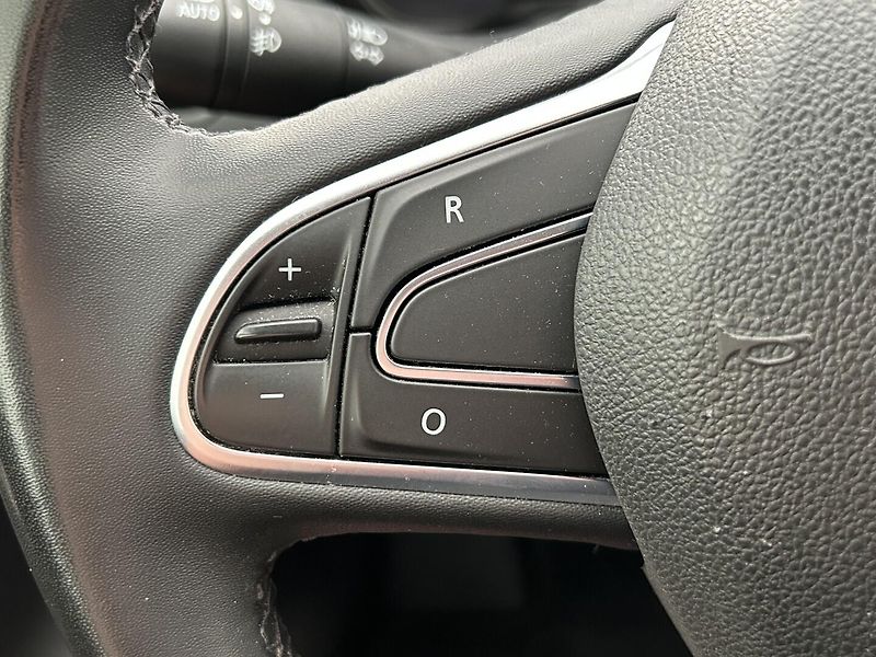 Renault Kadjar 1.3 TCe Zen - fotka 16 z 27