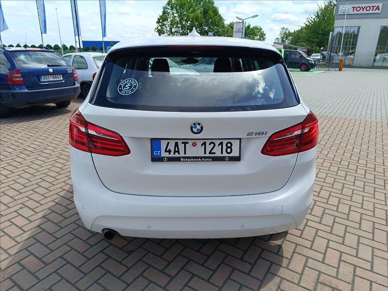 BMW Řada 2 1,5 218i Automat Active tourer - fotka 5 z 14
