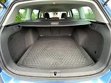Volkswagen Golf 1,4 TSi REZERVACE  Serviska,Pa - náhled 31