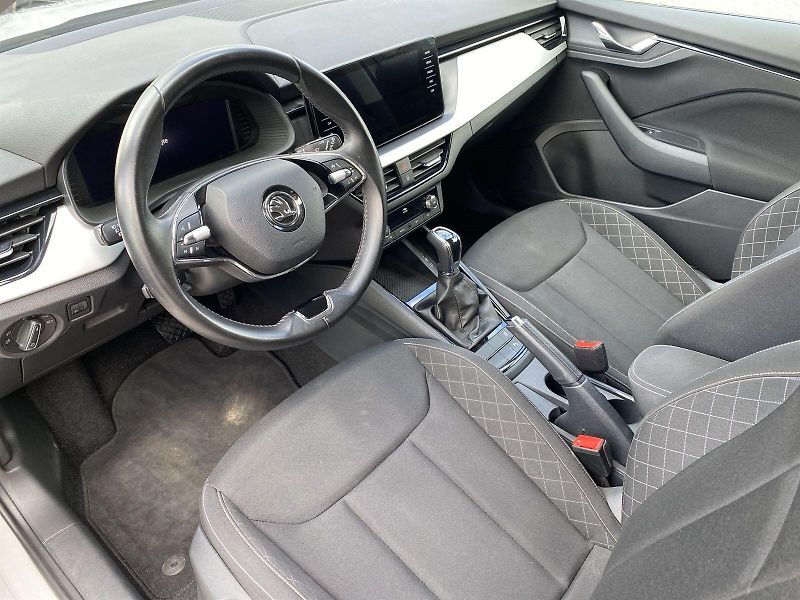 Škoda Scala (2023) 1.0 TSI DSG Ambition - fotka 6 z 31