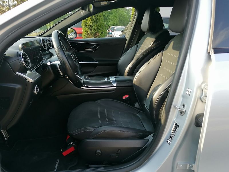 Mercedes-Benz Třídy C (2022) 200 D AMG - fotka 10 z 42