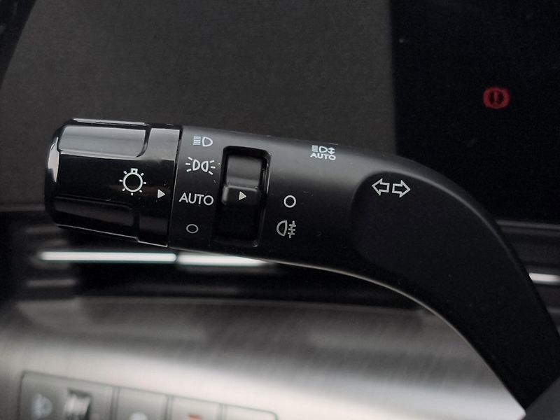 Hyundai Kona (2024) COMFORT CLUB 1.0 T-GDi 88kW, Č - fotka 13 z 27