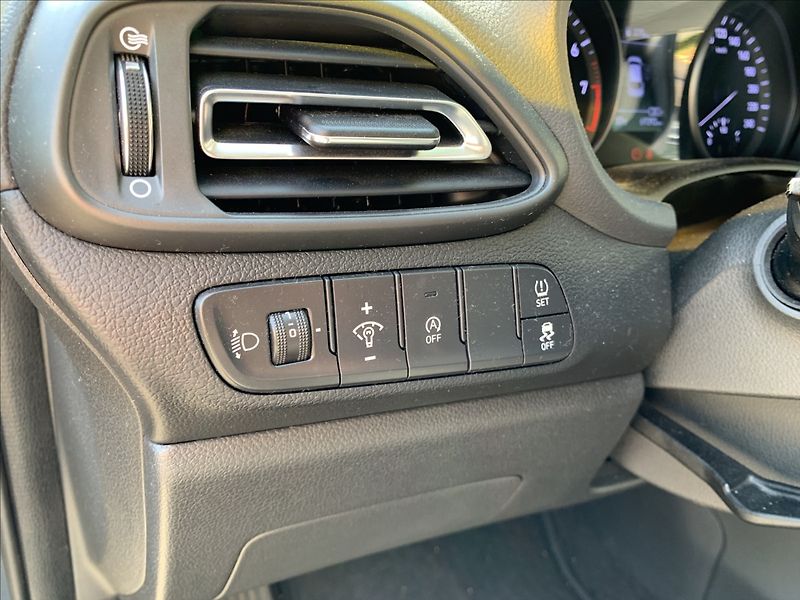Hyundai i30 1,5 T-GDI AUTOMAT,ČR,1.MAJITEL - fotka 16 z 21
