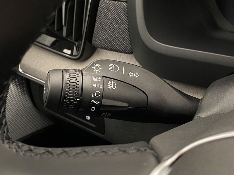 Volvo XC90 (2025) T8 AWD Plug-in BRIGHT PLUS 7m - fotka 30 z 76