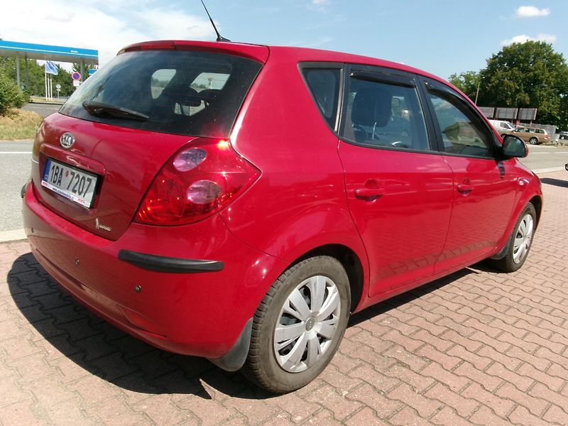 Kia Ceed (2007) 1,6 CVVT AC VÝHŘEV rozvody - fotka 7 z 27