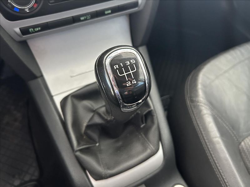 Škoda Octavia 1,6   MPI,LPG,KŮŽE - fotka 18 z 24