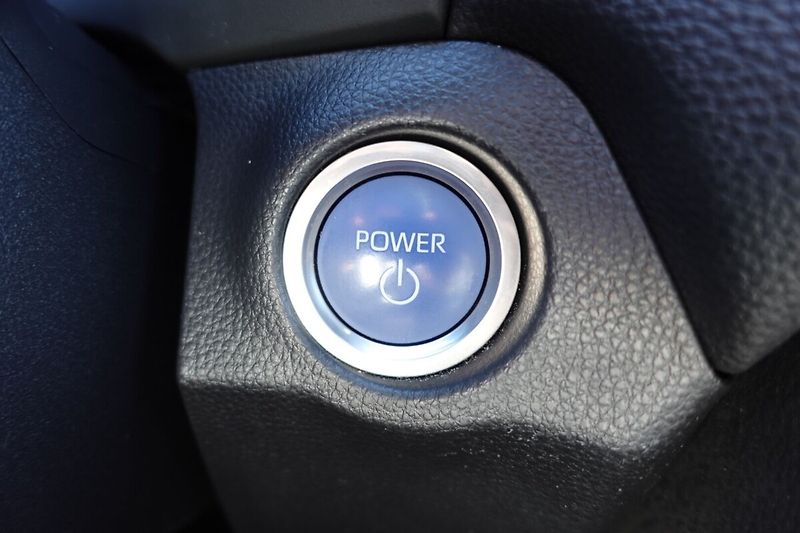 Toyota RAV4 2,5 PHEV Plug-in Selection VIP - fotka 32 z 38