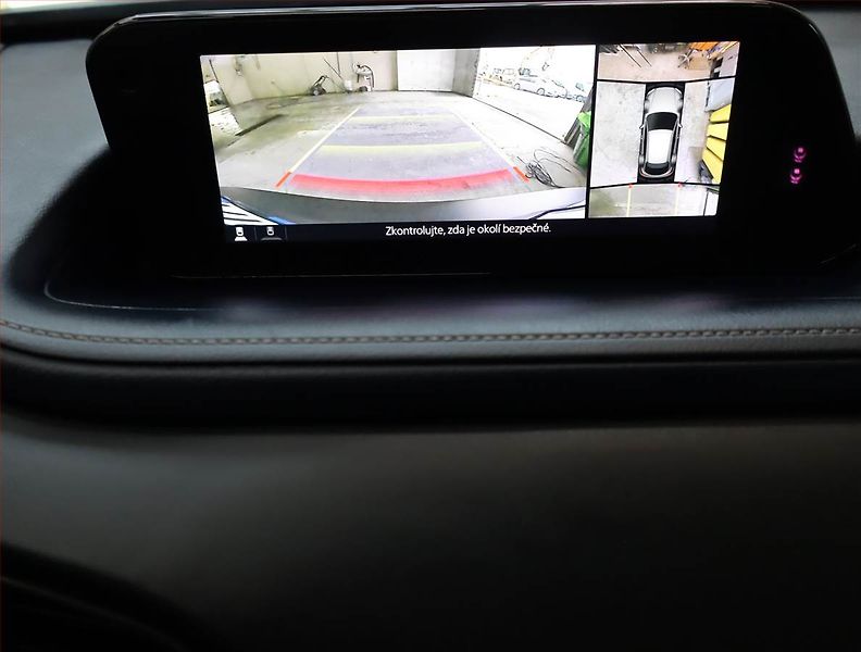 Mazda CX-30 (2020) Skyactiv-X 2.0 - fotka 16 z 22