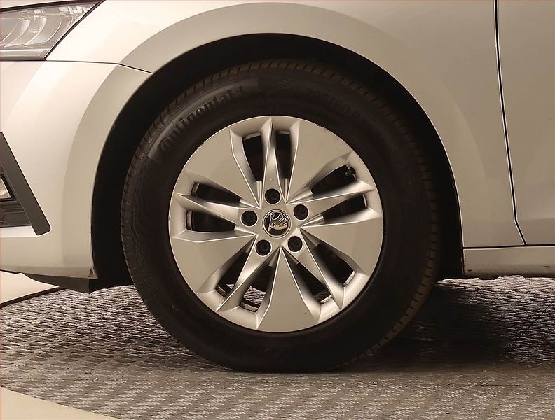 Škoda Octavia (2021) Ambition 2.0 TDI, Serv.kniha - fotka 14 z 24