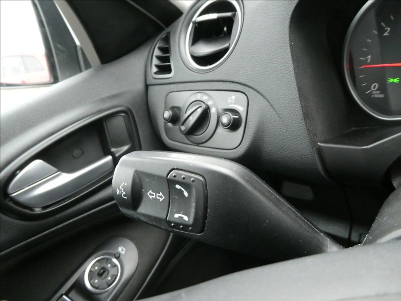 Ford S-MAX 2,0 TDCi 120kW AUT, po servise - fotka 34 z 47