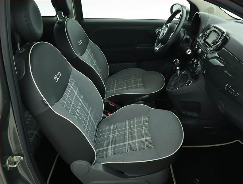 Fiat 500 (2016) 1.2, Serv.kniha, Pan. střecha - fotka 9 z 13