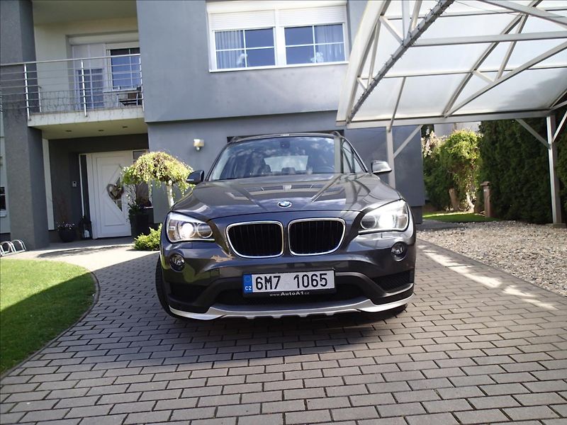BMW X1 2,0 135 kW, 4x4 - fotka 2 z 47