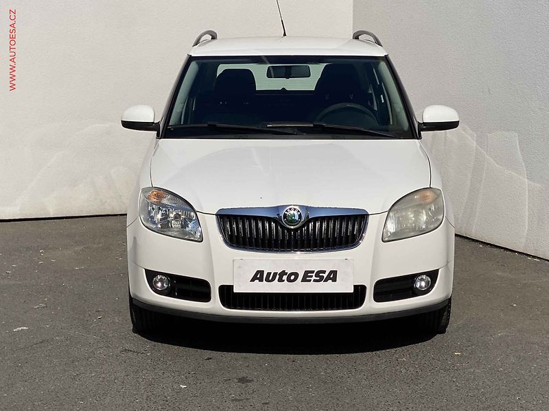 Škoda Fabia (2008) 1.2i, ČR, Ambiente, AC - fotka 2 z 16