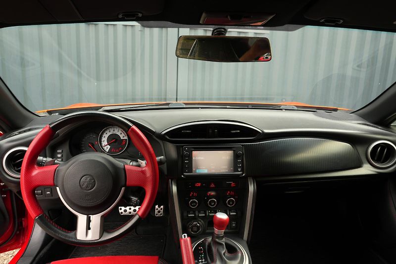 Toyota GT86 2.0 Boxer, ČR, Tempomat - fotka 16 z 30