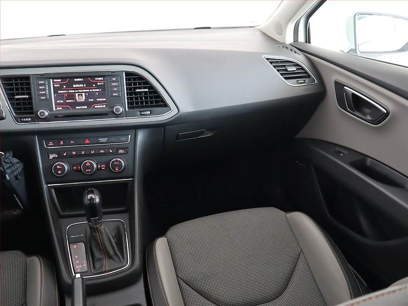 Seat Leon (2014) X-Perience 2.0 TDI, 4X4 - fotka 8 z 24