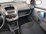Peugeot 107 (2011) 1.0, nová STK, jezdí skvěle - náhled 8