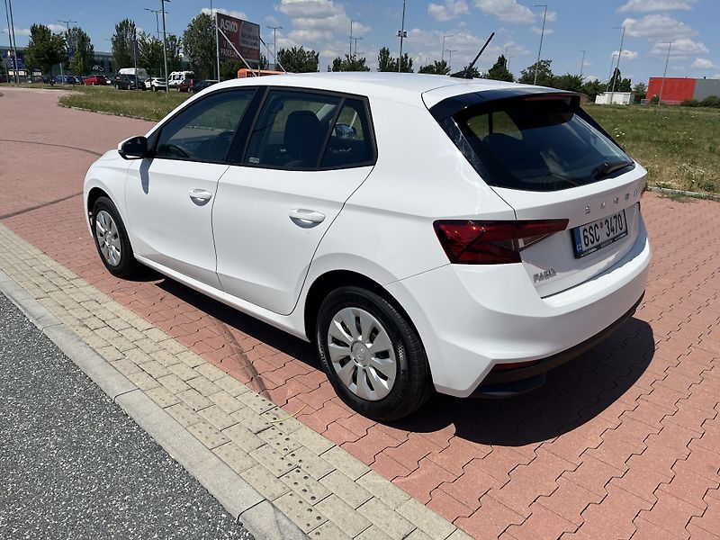 Škoda Fabia 1.0 MPi Ambition Plus 59 kW - fotka 7 z 34