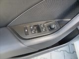 Škoda Octavia 2,0 TDI Ambition Combi ČR - náhled 12