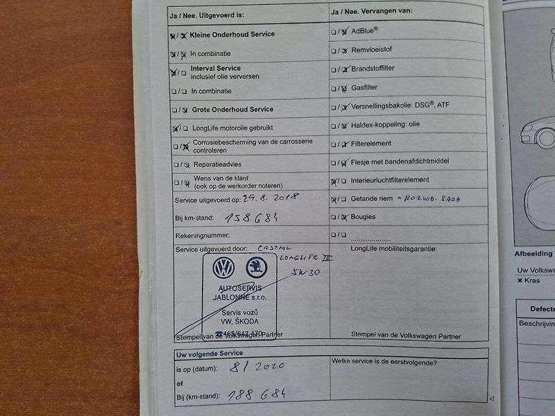 Volkswagen Sharan (2012) 2.0TDI 103kW 6MAN -7.MÍST - fotka 36 z 48