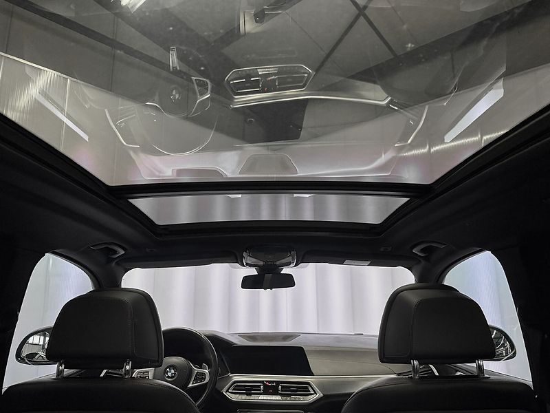 BMW X5 M50i 457KW COMPETITION, VZDUCH - fotka 23 z 25