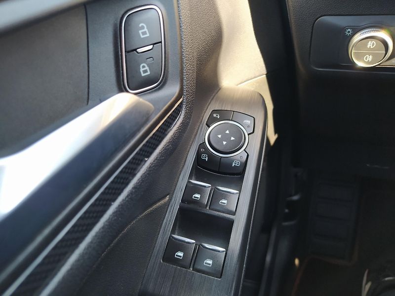 Ford Kuga (2023) 1,5 EcoBoost 110kW ST-Line - fotka 18 z 22