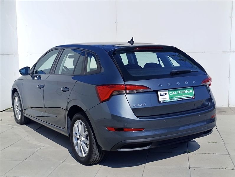 Škoda Scala 1,6 TDi DSG Ad.tempomat LED AL - fotka 10 z 36