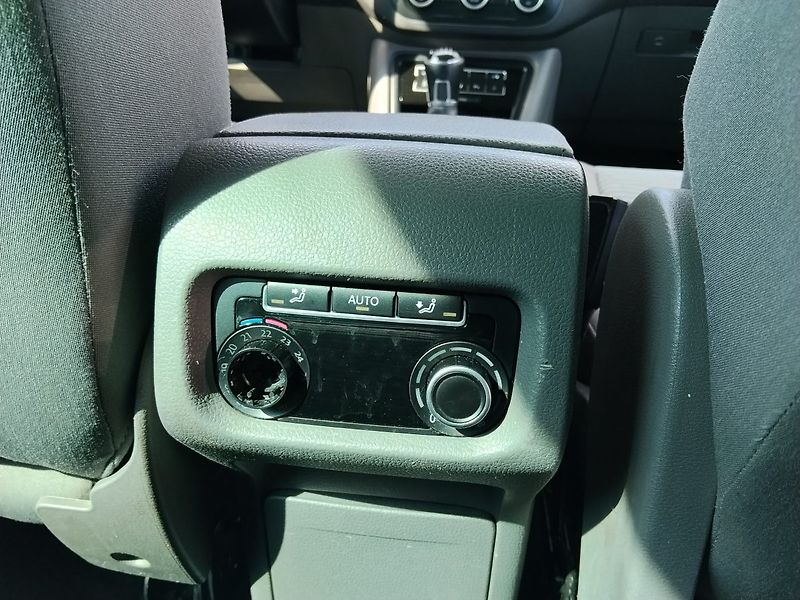 Seat Alhambra (2013) - fotka 24 z 45