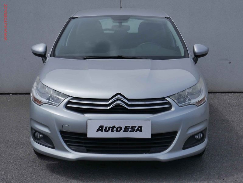 Citroën C4 (2012) 1.4i, 2.maj,ČR, AC - fotka 2 z 18