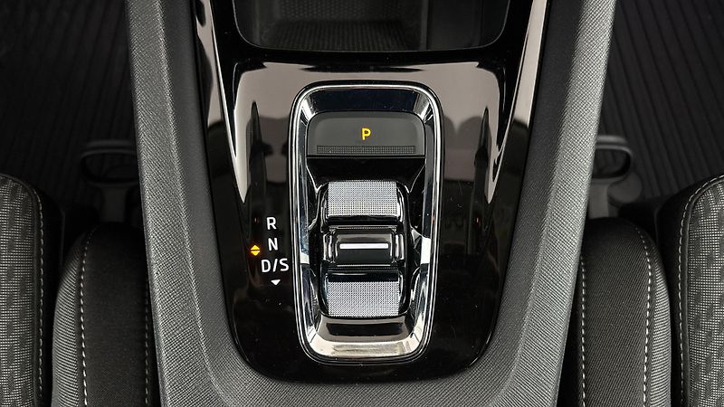 Škoda Octavia 2.0 TDI DSG Style - fotka 24 z 28