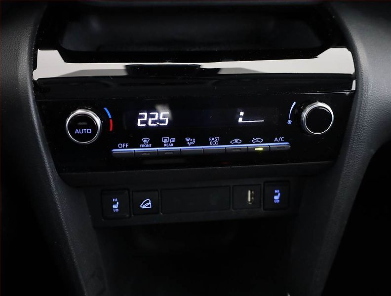 Toyota Yaris Cross (2023) 1.5 VVT-iE E-Four - fotka 11 z 19