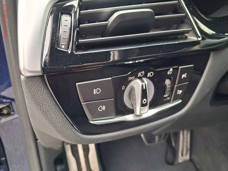 BMW Řada 5 (2019) 3.0 D 530d xDrive, 1.maj,ČR - fotka 15 z 23
