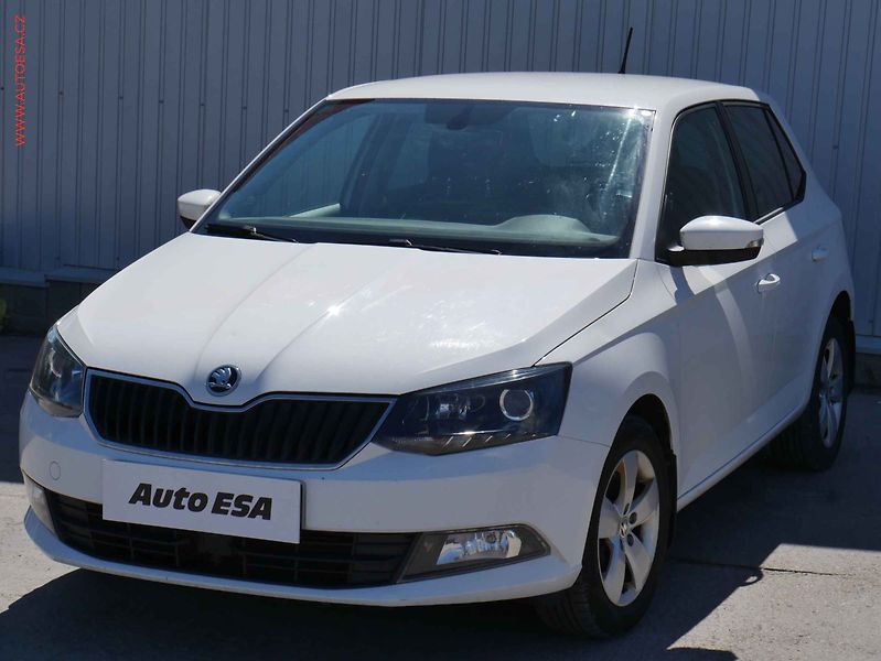 Škoda Fabia (2015) 1.2 TSI, ČR, LED, AC, temp - fotka 3 z 19