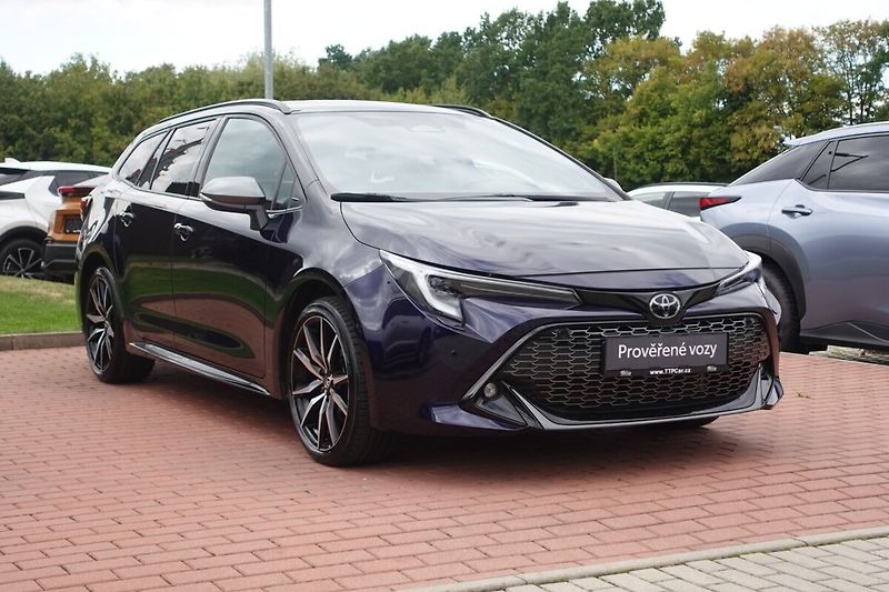 Toyota Corolla 2,0 HEV GR SPORT Dynamic JBL - fotka 3 z 33