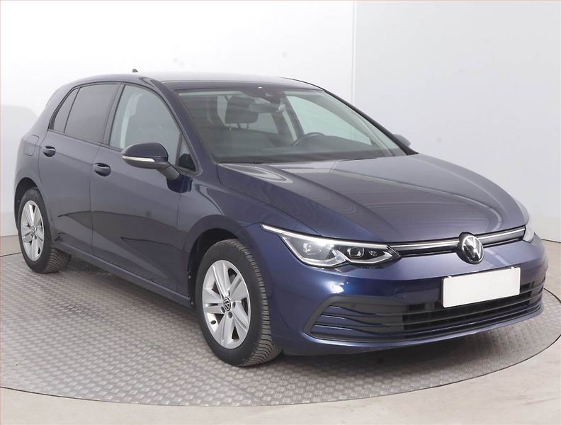 Volkswagen Golf (2023) Life 1.5 TSI - fotografie inzerátu