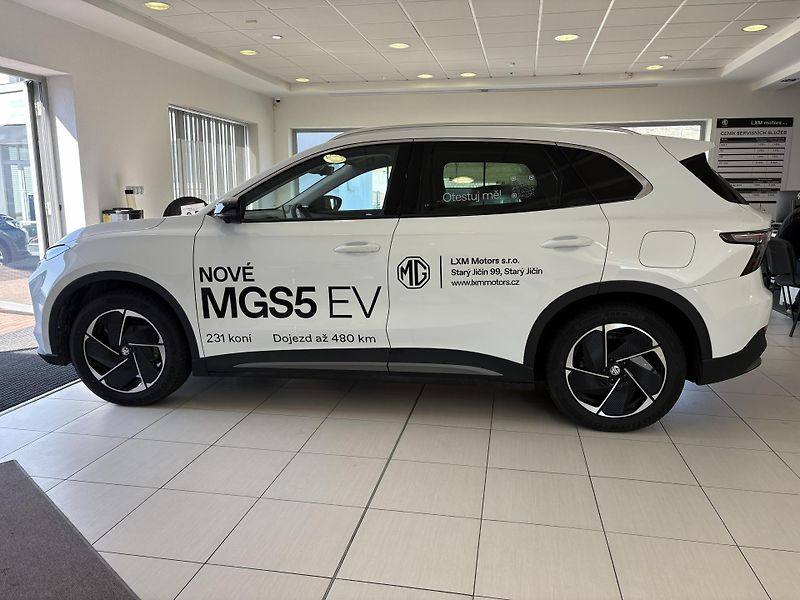 MG MGS5 EV (2025) exclusive - fotka 4 z 15