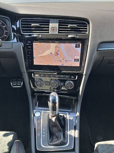 Volkswagen Golf (2018) GTI PERFORMANCE 2.0 TSI DSG7 - fotka 18 z 32